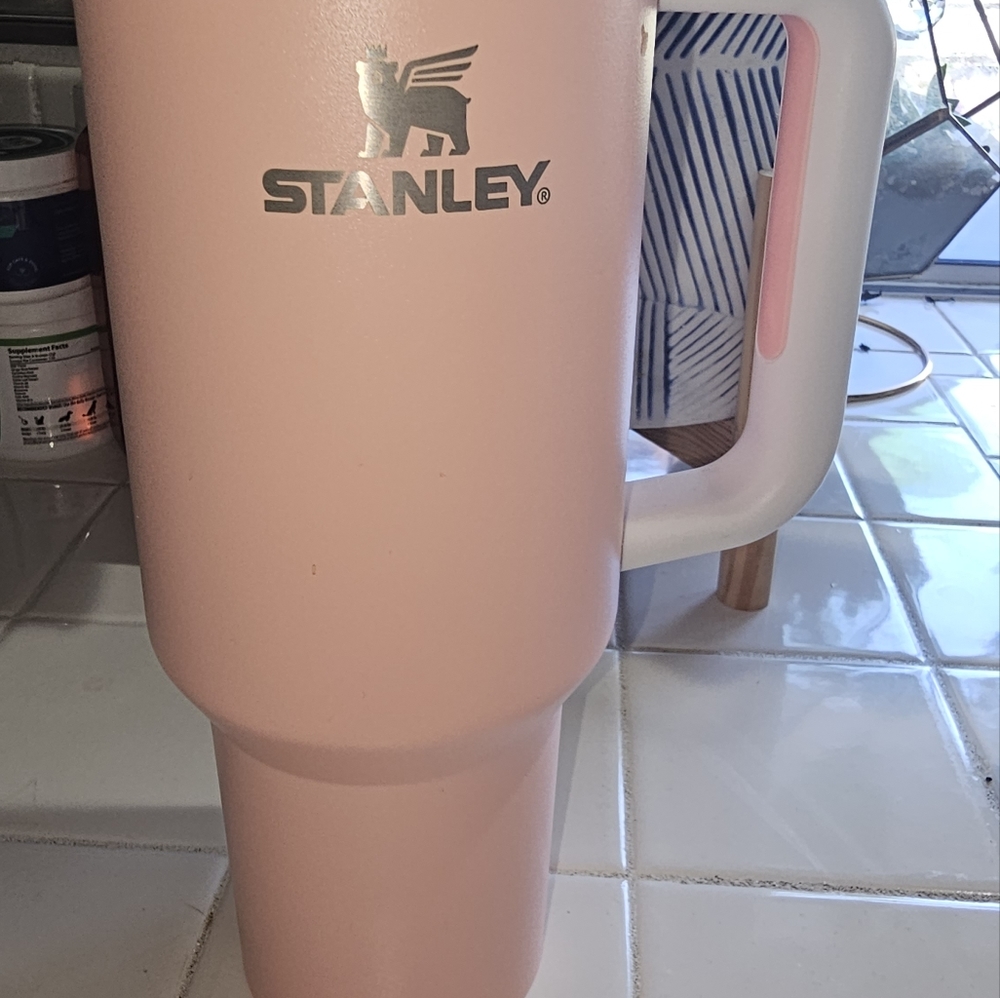 STANLEY THE QUENCHER H2.0 FLOWSTATE TUMBLER